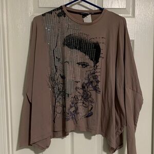 Chic and sassy s/m top